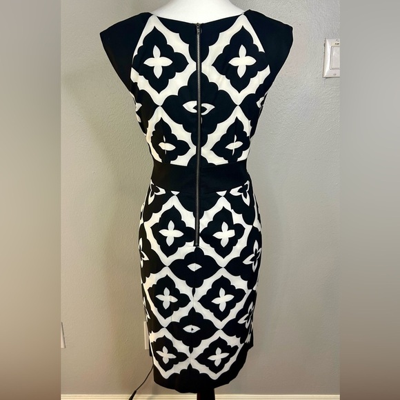 🖤 NWT - London Times Black & White Print Sheath Dress Size 8 - Picture 5 of 6